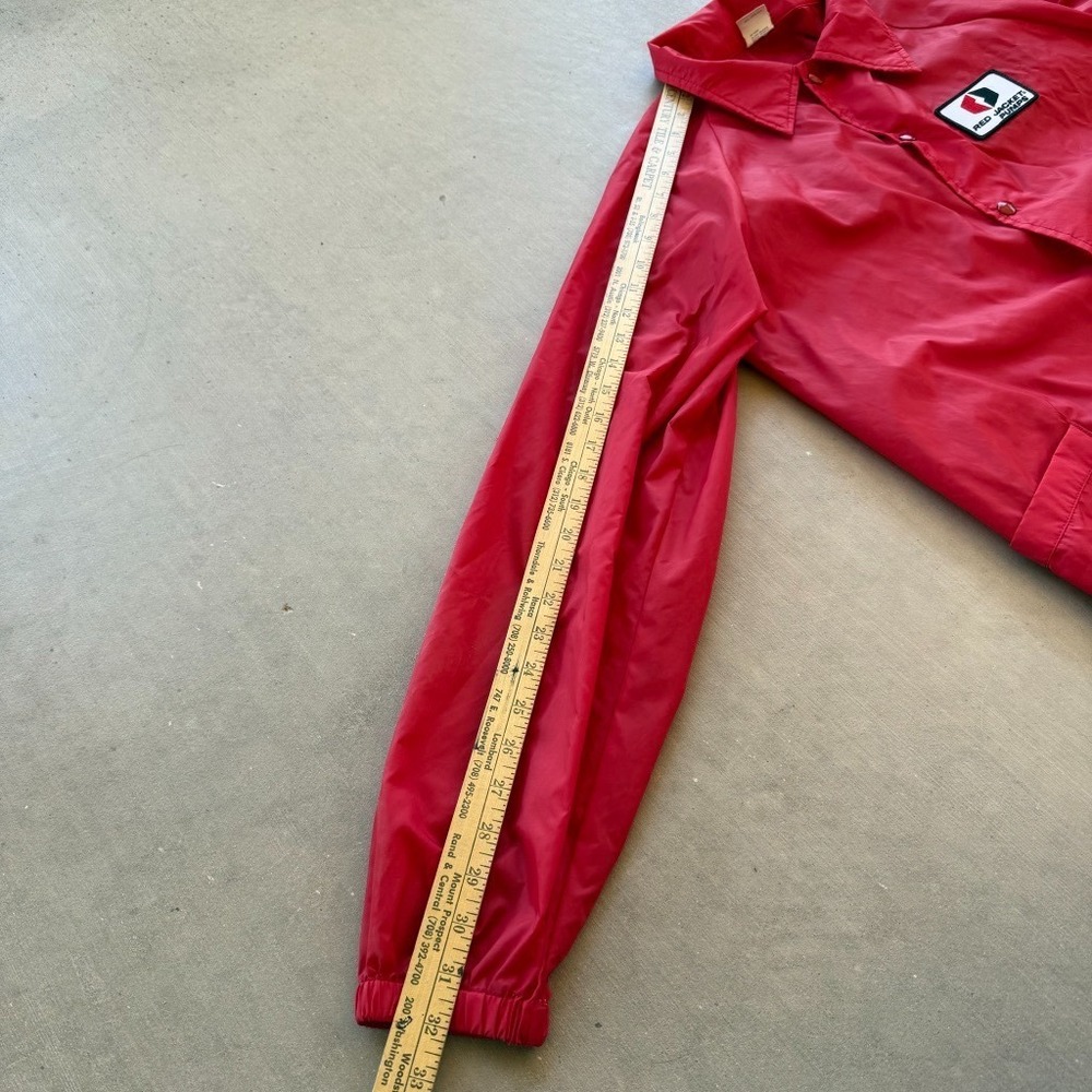 Vintage Red Jacket Pumps Snap Button Windbreaker Jacket USA Made Mens Large - Picture 7 of 7